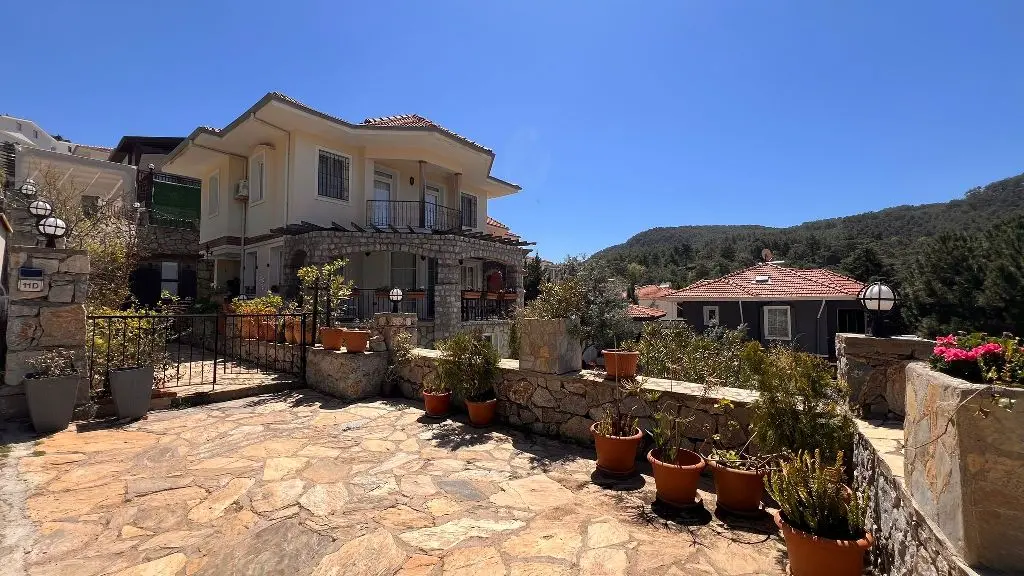 Home in Uzumlu